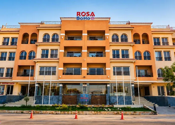 Relax Continental Suites-beach Access Apartment Hurghada